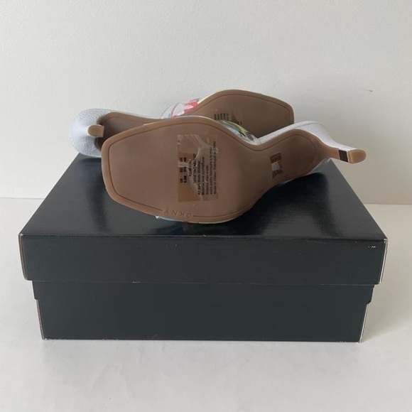 Nib DKNY Bronx Dress Sandals in Clear / Pastel - Picture 12 of 12